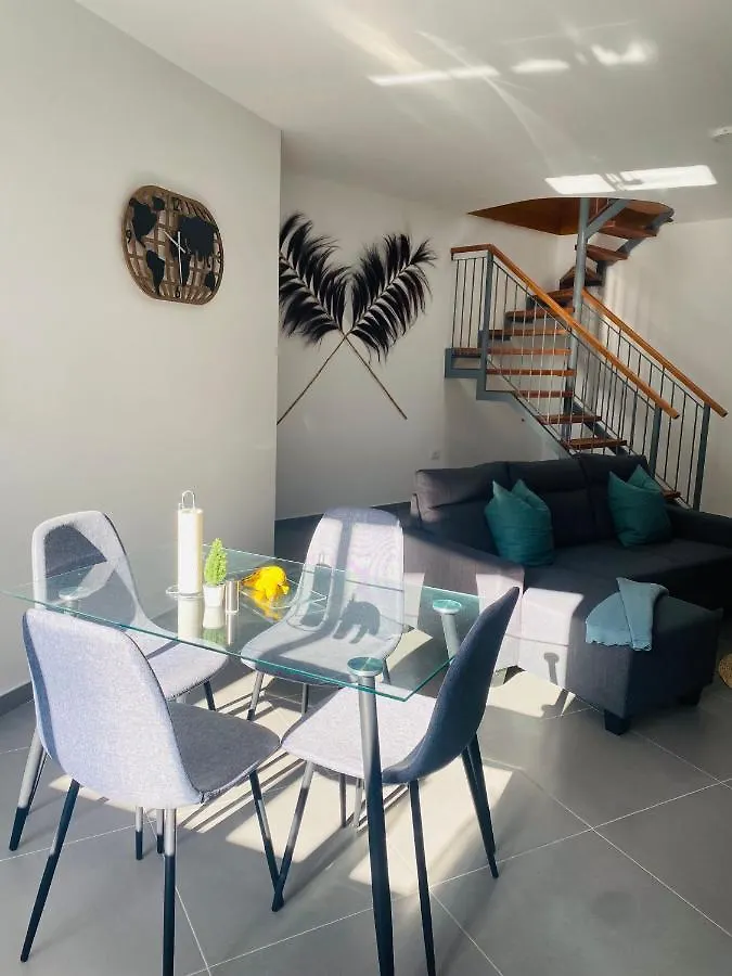 Apartamento amplio duplex Tamaimo 0*,  España